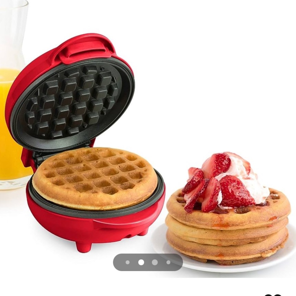 Mini Waffle Maker - Picture 5 of 8